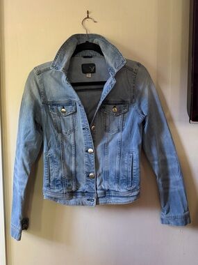 American Eagle Outfitters Light Blue Denim Jean Jacket